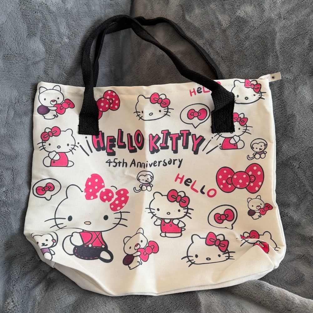 ❤️❤️SANRIO MYSTERY BUNDLE w/ Hello Kitty Canvas Zippered Closure Tote Bag